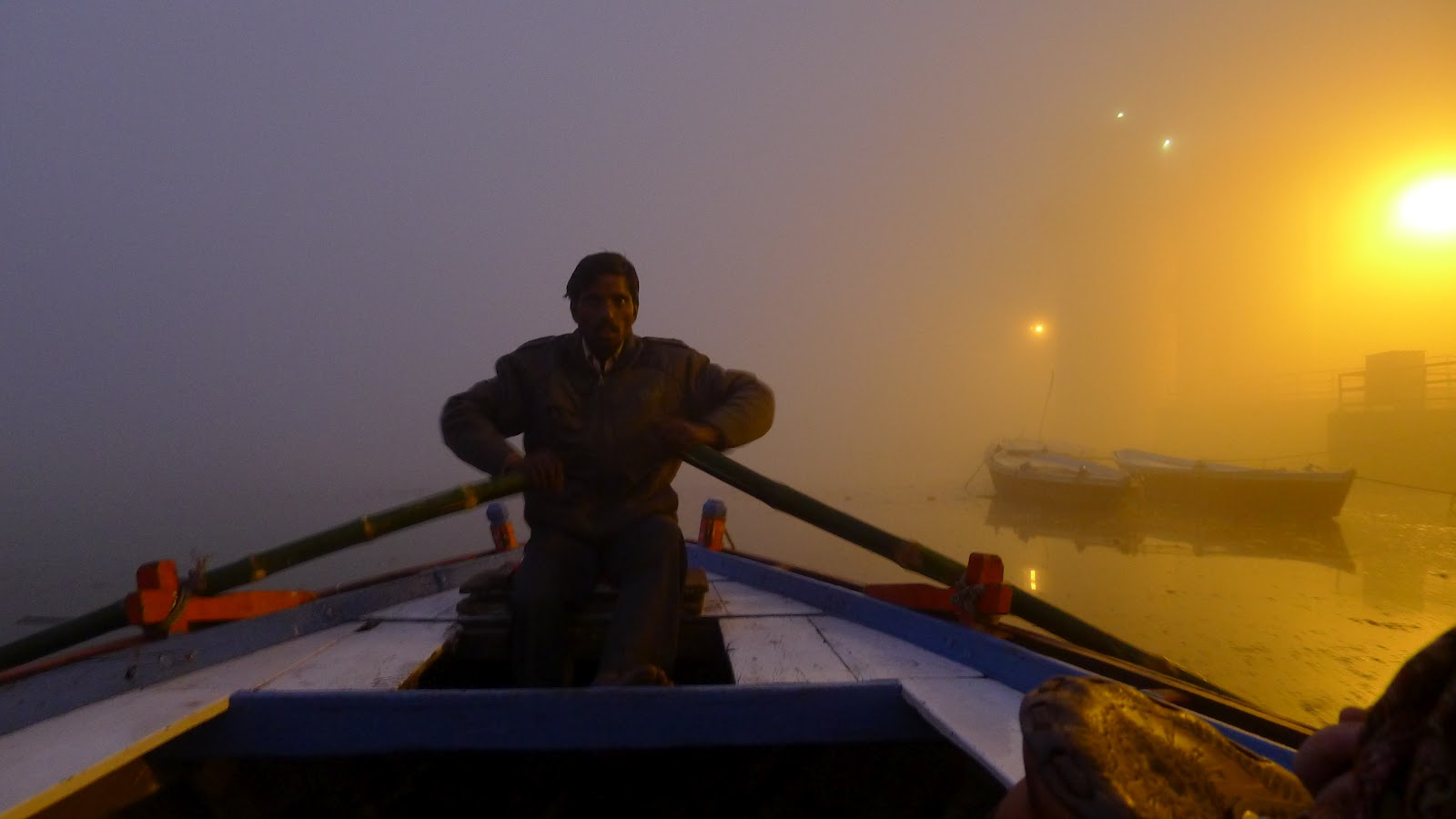 varanasi boat trip on ganges
