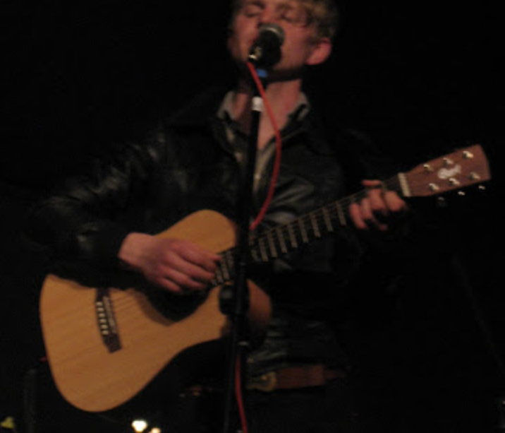 George Thomas musician performing live in Brighton